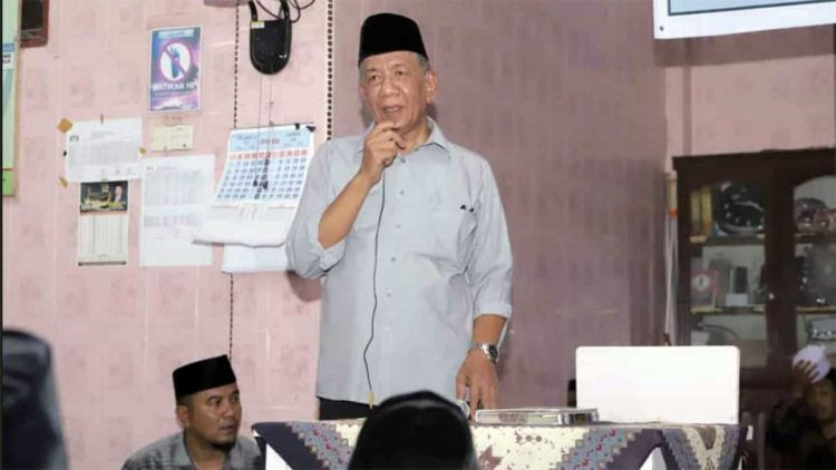 Bupati Rusma Yul Anwar Janjikan Perbaikan Parit di Depan SMKN 1 Sutera Tahun Ini Juga