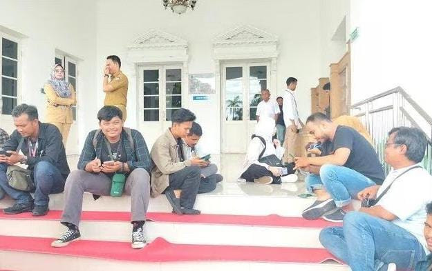 Empat Organisasi Wartawan Sumbar Kecam Pengusiran Wartawan Saat Pelantikan Wawako Padang