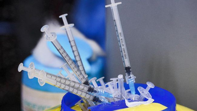 Pfizer-Moderna Minta Bebas Hukum Jika Vaksin Racikannya Timbulkan Efek Samping