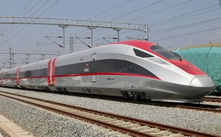 China Garap Proyek Kereta Cepat Surabaya