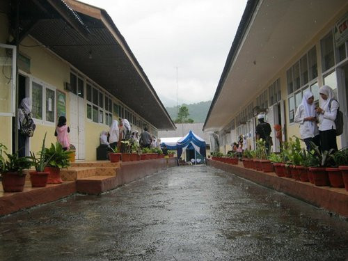 Sehari Setelah Dibuka, PBM Tatap Muka 3 SMP  Padang Panjang Ditutup Kembali  