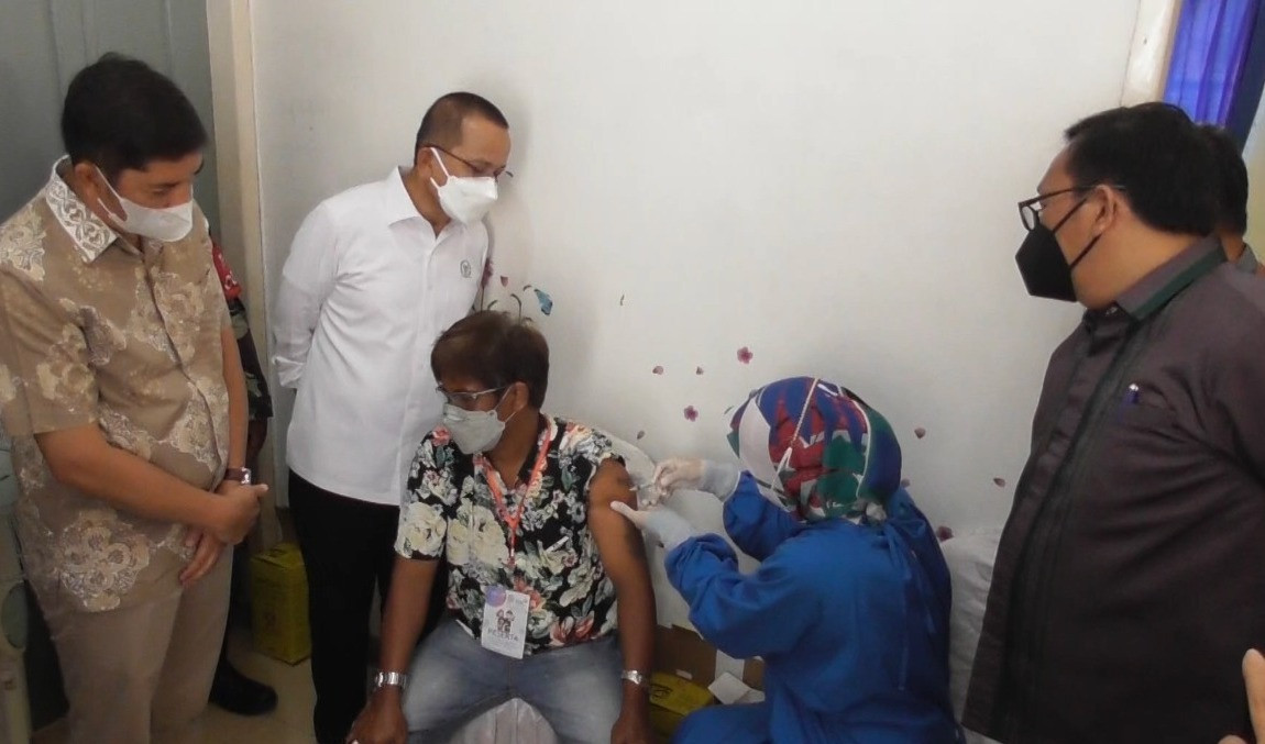 Sawahlunto Dongkrak  Penyaluran Vaksin Covid-19