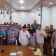 Rektor, Ketua YPTP, para Warek, para Kepala Lembaga, Dekan Fisipol dan Pejabat yang baru dilantik berfoto bersama setelah acara sertijab