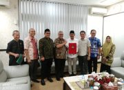 KPU Sumbar Serahkan Keputusan Pleno Penetapan Paslon Gubernur-Cagub ke DPRD