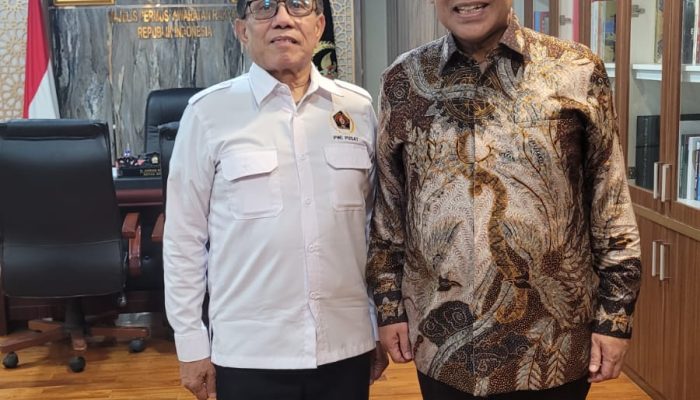 PWI Pusat Tetapkan Ahmad Muzani sebagai Anggota Kehormatan