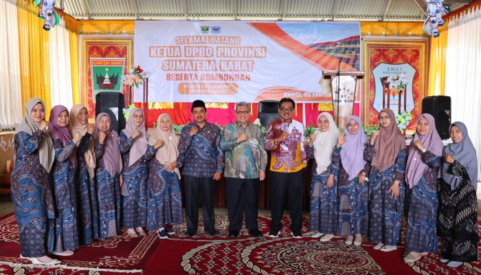 Kunker ke SMAN 3 Batusangkar, Ketua DPRD Sumbar Juga Serap Aspirasi Kepala SMAN di Tanah Datar