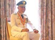 Gubernur Mahyeldi dan Wagub Vasko Kenakan Sepatu Lokal Sumbar saat Pelantikan