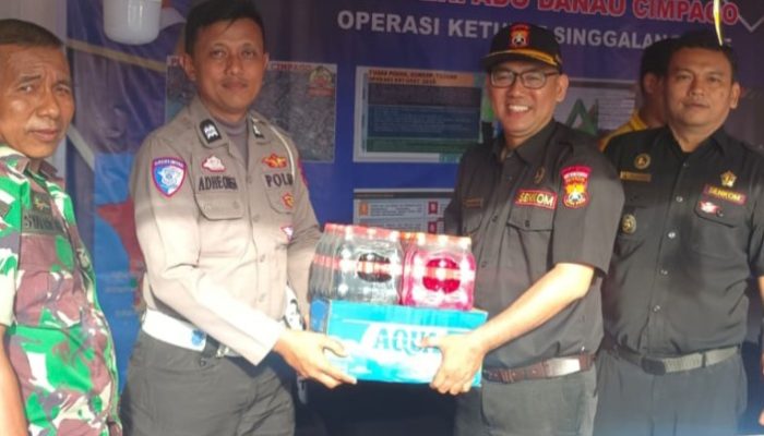 Komit Bantu TNI-Polri Amankan Lebaran 2025, Ketua Senkom Sumbar Kunjungi Pos PAM di Kota Padang