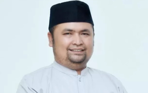 ANGGOTA DPRD Kota Padang, Yusri Latif, S.HI. DOK