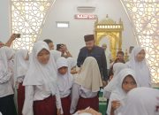 Kirei dan Rifana Peserta Terbaik, Penutupan Pesantren Ramadan Masjid Al Habib Dihadiri Wako Fadly Amran