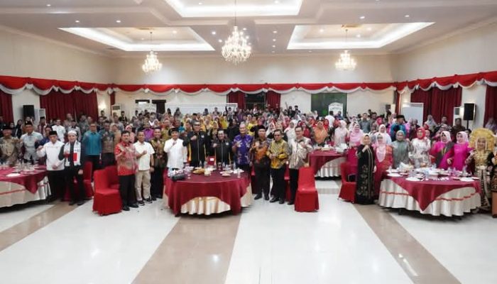 Dihadiri Bupati Tanah Datar, Halalbihalal Ikatan Keluarga Lintau Buo Kota Pekanbaru Difasilitasi Gubernur Riau