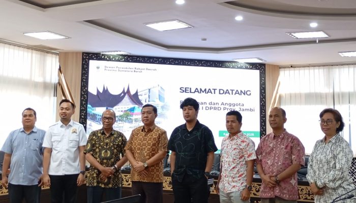 Pansus I DPRD Provinsi Jambi Konsultasi Tata Cara Penyusunan LKPJ ke DPRD Provinsi Sumbar