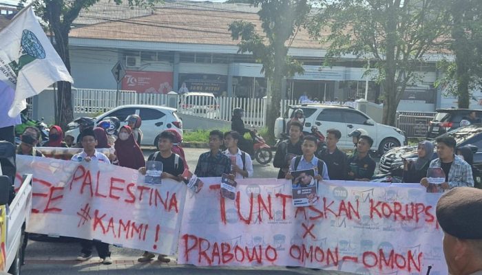 Datangi DPRD Sumbar, Para Mahasiswa Kritisi Sejumlah Kebijakan Pemerintah yang Dinilai tak Menyentuh Akar Persoalan Rakyat