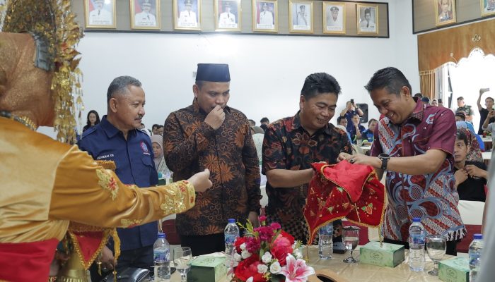 Wakil Ketua DPRD Sumbar Evi Yandri: Pemprov Sudah Sikapi dari Awal Soal UMR