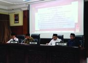 Rapat Paripurna DPRD Kota Bukitinggi Enam Fraksi DPRD Kota Bukittinggi Sampaikan Pandangan Umum Atas Ranperda Pertanggungjawaban APBD 2024  Wawako Dukung Dua Raperda Inisiatif Dewan