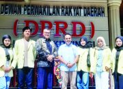 H.Shabirin Rachmat,S.Sos Berikan Paparan Kepada Mahasiswa UNP