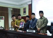 Rapat Paripurna DPRD Kota Bukittinggi Wako Hantarkan Raperda Pertanggungjawaban APBD 2024 Dan DPRD Inisiasi Dua Raperda