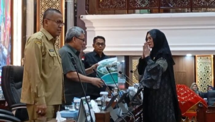 Ketua DPRD Sumbar Ingatkan Fraksi-fraksi Soal Kebijakan Anggaran, Program dan Kegiatan yang Diusulkan dalam Ranperda APBD Perubahan 2025