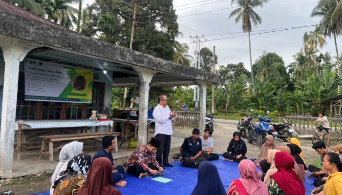 Dukung Ekonomi Kreatif, Mahasiswa KKN Unitas Padang Kembangkan Inovasi UMKM Keripik Pisang Lumer