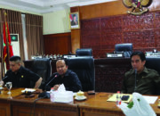 DPRD Kota Bukittinggi Gelar Rapat Gabungan Komisi dan Juru Bicara Menyerahkan Laporan Secara Resmi