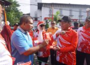 Pemko Padang Bagikan 15 Ribu Bendera Merah Putih