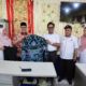 Ketua DPRD Sumbar Muhidi Tekankan Pentingnya Guru Konselor dan Serahkan Bantuan Baju Batik untuk Tiga SMA di Padang