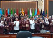 Gelar Sekolah Legislatif, Puluhan Mahasiswa UIN Imam Bonjol Padang Berkunjung ke DPRD Sumbar