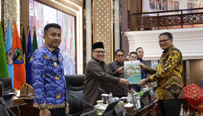 DPRD Sumbar Tetapkan Propemperda Tahun 2026 Serta Dua Perda Lainnya