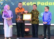 Prestasi Gemilang Pemko Bukittinggi Kembali Raih Predikat Kota Informatif 2025