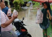 BRI BO Padang Salurkan 2.500 Nasi Bungkus di Ikua Koto