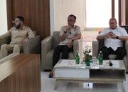 Begitu Mendarat di Padang, Dony Oskaria Langsung Menggelar Rapat Membahas Bantuan Banjir