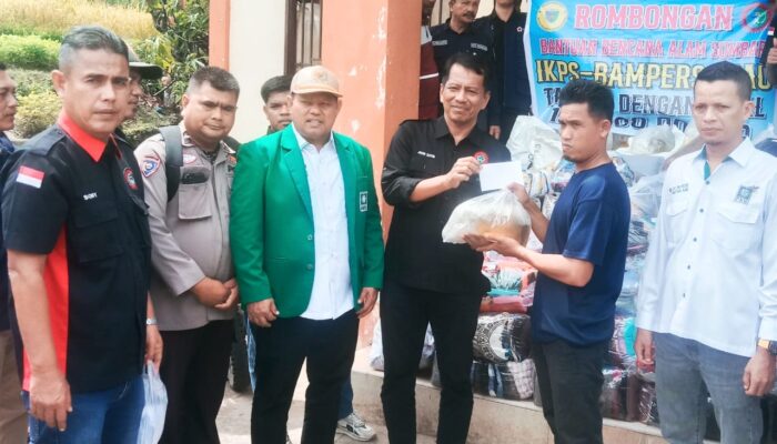 IKPS, Bampers, HKB Pekanbaru dan IKM Propinsi Riau Serahkan Bantuan Tahap IV bagi Warga Terdampak Banjir dan Longsor di Pessel