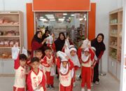 Ratusan Anak TK Budi Mulia Belanja di Dalas Swalayan