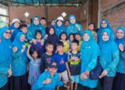 TP PKK Sumbar Salurkan Rendang untuk Korban Bencana di Agam