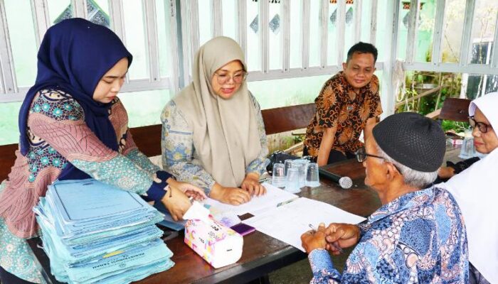 65 Warga Sinuruik Terima Sertifikat Tanah, Program Redistribusi Dorong Kepastian Hukum dan Usaha Rakyat