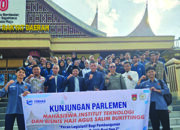 Ketua dan Anggota DPRD Kota Bukittinggi Terima Kunjungan Parlemen Mahasiswa ITB HAS Kota Bukittinggi