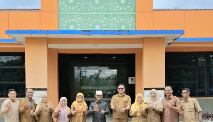 Anggota DPRD Sumbar Irsyad Syafar Tampung Aspirasi dan Usulan Bangun Pagar Sekolah di SMKN 4 Payakumbuh