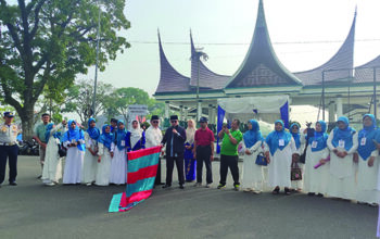 Wakil Wali Kota Bukittinggi Ibnu Asis Apresiasi Kegiatan Pawai Tarhib Ramadhan 1447 Hijriah Anak-anak TK/RA se Kecamatan Guguk Panjang