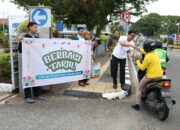 Pererat Kepedulian di Bulan Ramadan, BRI Region 3 Padang Bagi-bagi Takjil