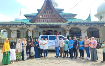 Masjid Raya Singkarak Terima Satu Unit Ambulance dari BRI Cabang Solok 