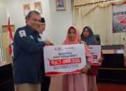 PMI Salurkan Bantuan Non-Tunai untuk 858 Keluarga Penyintas Bencana di Sumatera Barat