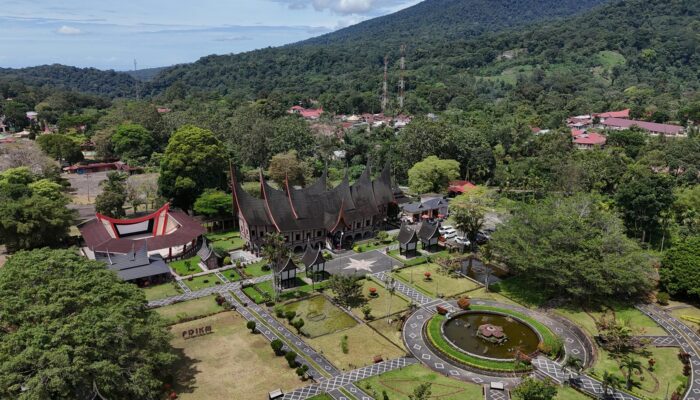Pengakuan Tanah Adat Kian Nyata: 10 Sertifikat HPL Tanah Ulayat Nagari Terbit di Sumbar