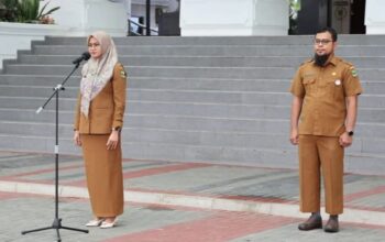 Pimpin Apel Pagi, Ismelda Jenreini Tegaskan Pentingnya Pelayanan Prima di DPRD Sumbar