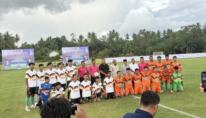 Dirikan Akademi Sepakbola Berbasis Pesantren, Mentri Desa Apresiasi Arisal Aziz