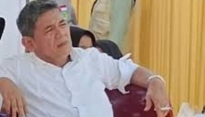 Memberi Makan Agar Orang Bisa Berpikir atawa Memberi Makan sebagai Pengganti Berpikir