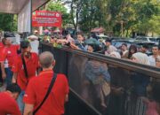 Momen Idul Adha, IKA FHUA Bagikan 250 Kantong Daging Kurban