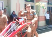 Dukung Peningkatan Produktivitas Sektor Pertanian, Bupati Pesisir Selatan Bantu Brigade Pangan 10 Unit Hand Traktor