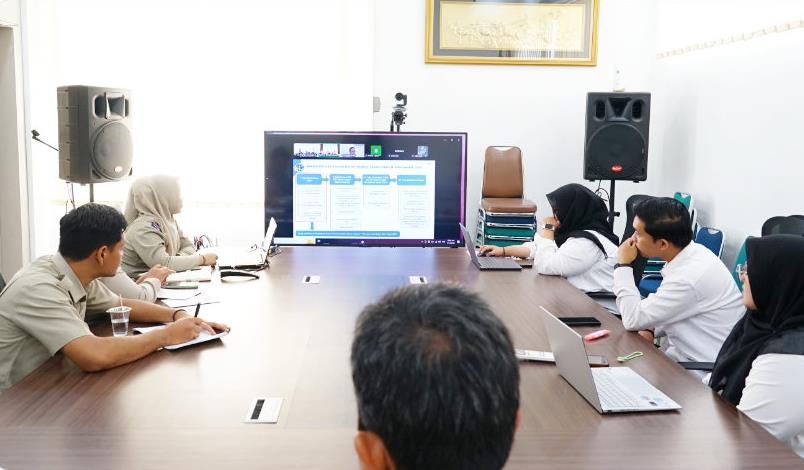 Jajaran Kantor Pertanahan Kabupaten Pasaman Barat mengikuti kegiatan Zoom Meeting Gelar Data dan Sosialisasi Badan Bank Tanah Provinsi Sumatera Barat Tahun 2026 terkait penguatan Reforma Agraria dan pelaksanaan Redistribusi Tanah berbasis Hak Pengelolaan (HPL), Selasa (12/5/2026).