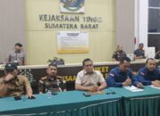 Kejati Sumbar Tahan Tiga Tersangka Dugaan Korupsi Robohnya Jembatan Sikabu yang di Pariaman 