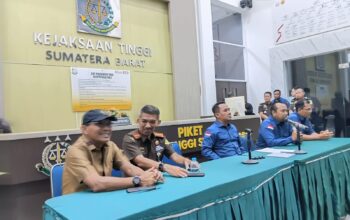 Kejati Sumbar Tahan Bendahara UIN IB Padang
